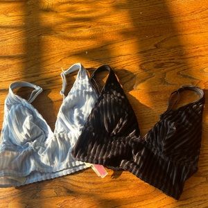 Set of 2 velvet Victoria’s Secret bras!